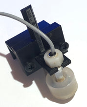 Load image into Gallery viewer, 3D Printed Tunze 3152 Nano ATO Plastic Rimmed Tank Adapter

